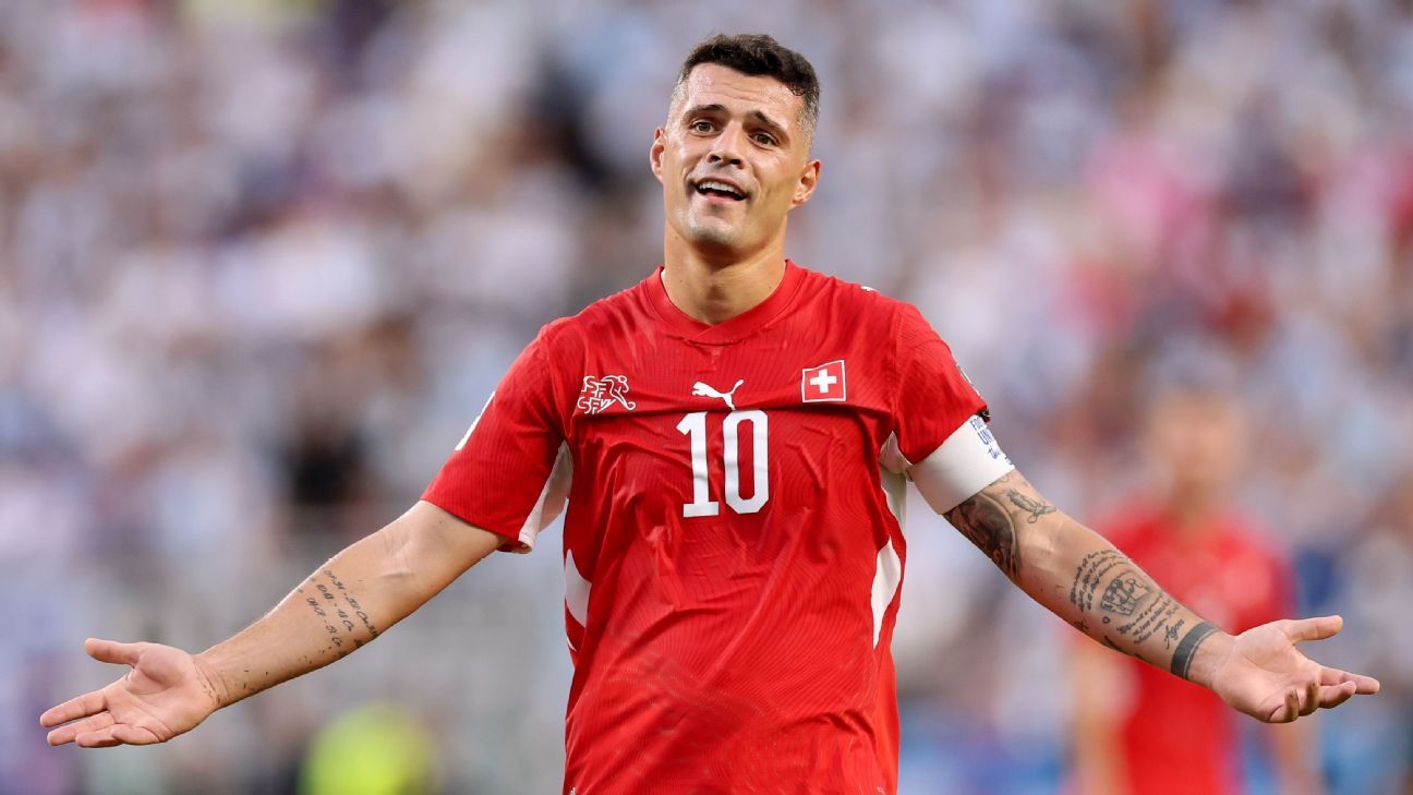 Granit Xhaka fuera de la selección suiza tras admitir uso de certificado falso
