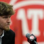 Duro golpe para los Hawks: Henri Veesaar se perderá toda la temporada