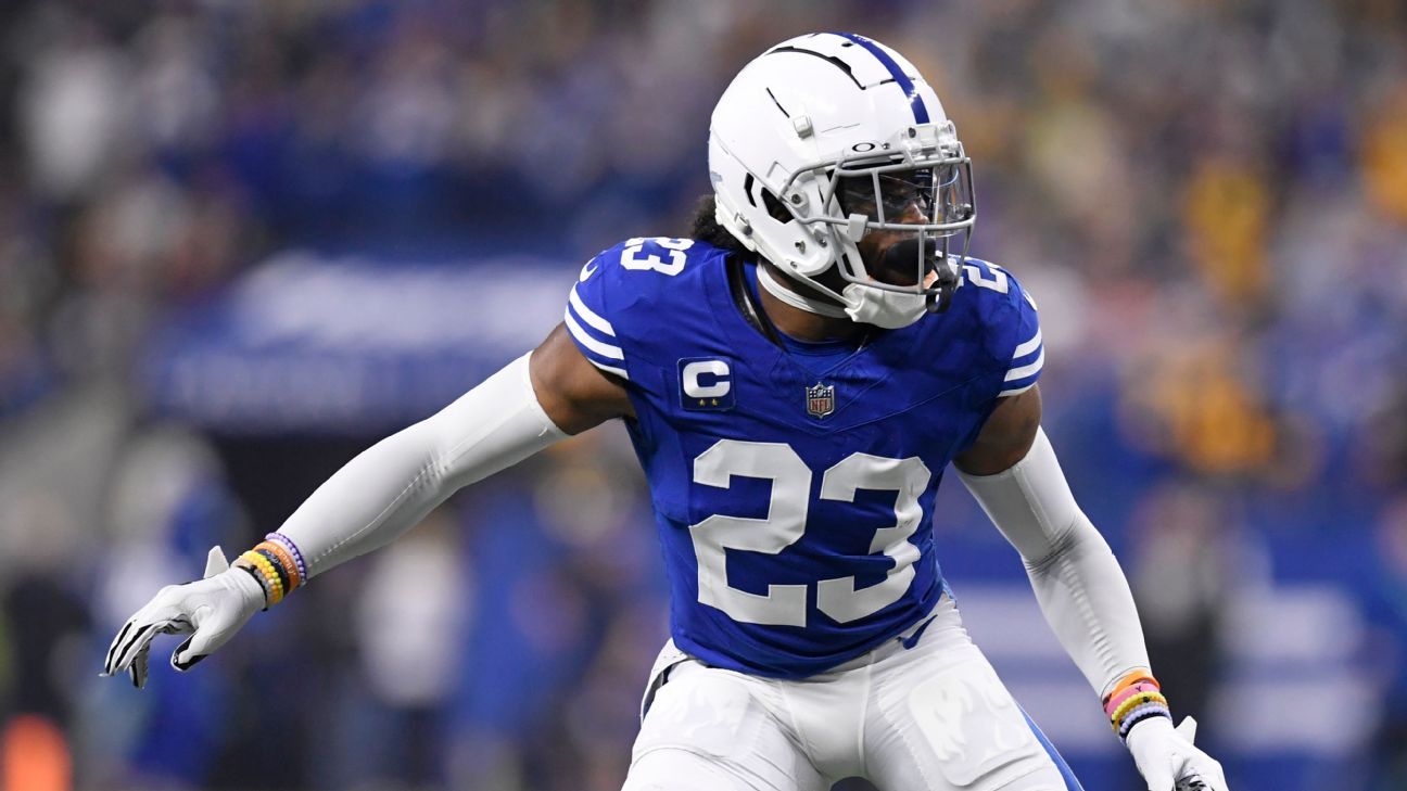 Los Eagles refuerzan su defensiva con la llegada de Kenny Moore II