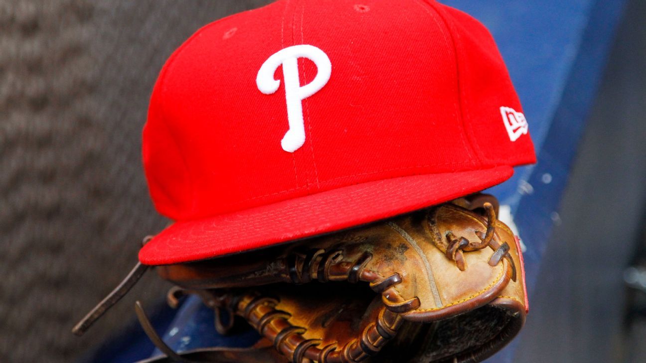 Luis Arraez enciende las alarmas en Philadelphia por lesión de tobillo