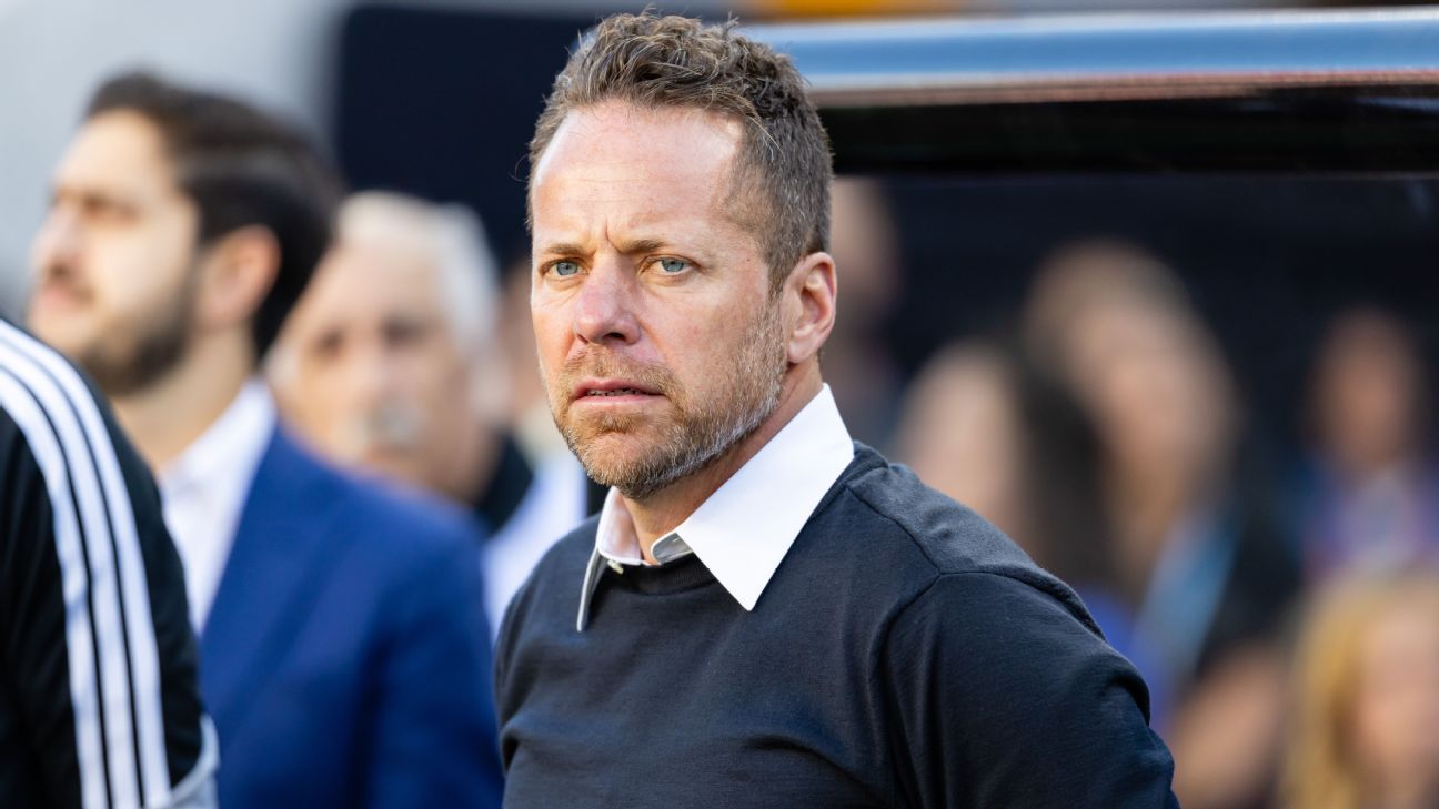 LAFC destituye a Marc Dos Santos tras una decepcionante temporada