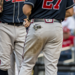 Austin Riley guía la victoria de los Braves sobre los Phillies con cuadrangular en el octavo inning